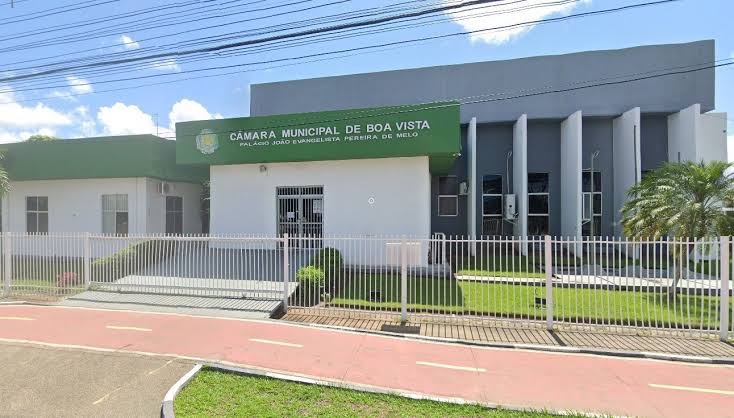 Fachada da Câmara Municipal de Boa Vista durante audiência pública sobre a Lei Orçamentária em Roraima